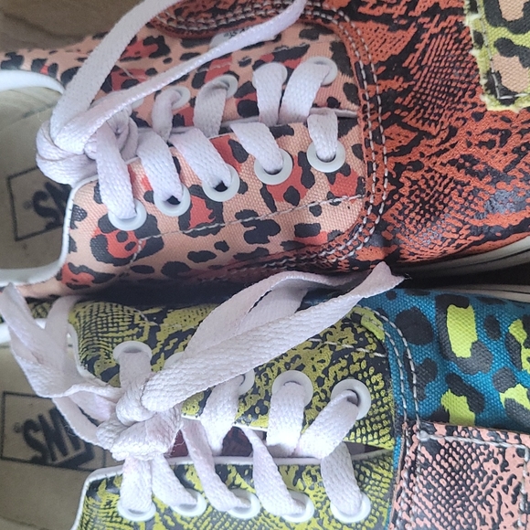 Vans off the wall - Picture 3 of 10